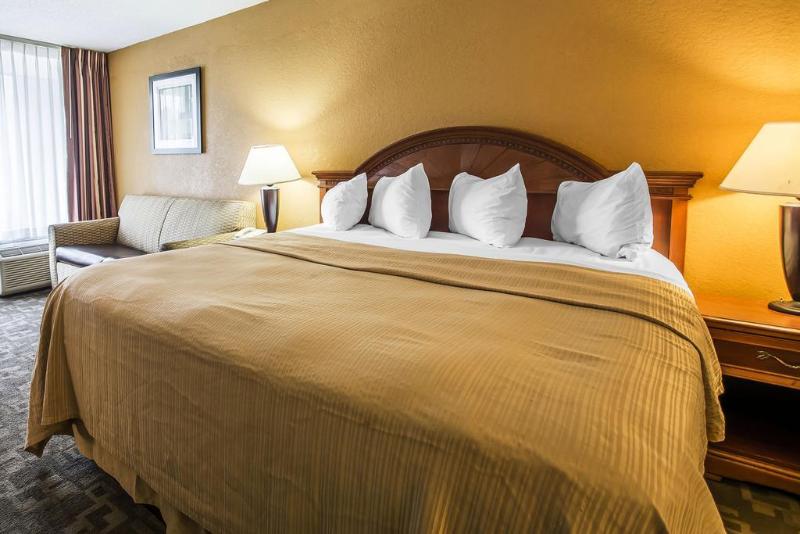 فندق Quality Inn University Area