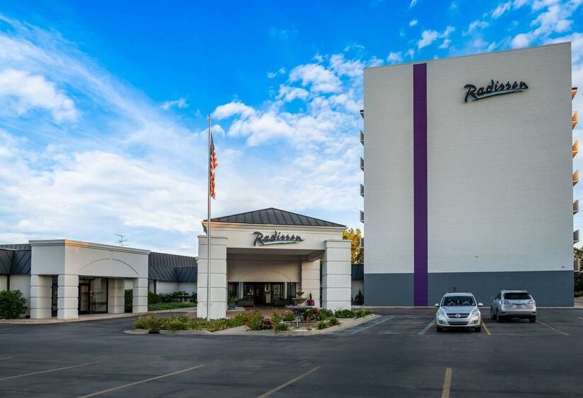 Hotel Radisson  Grand Rapids Riverfront