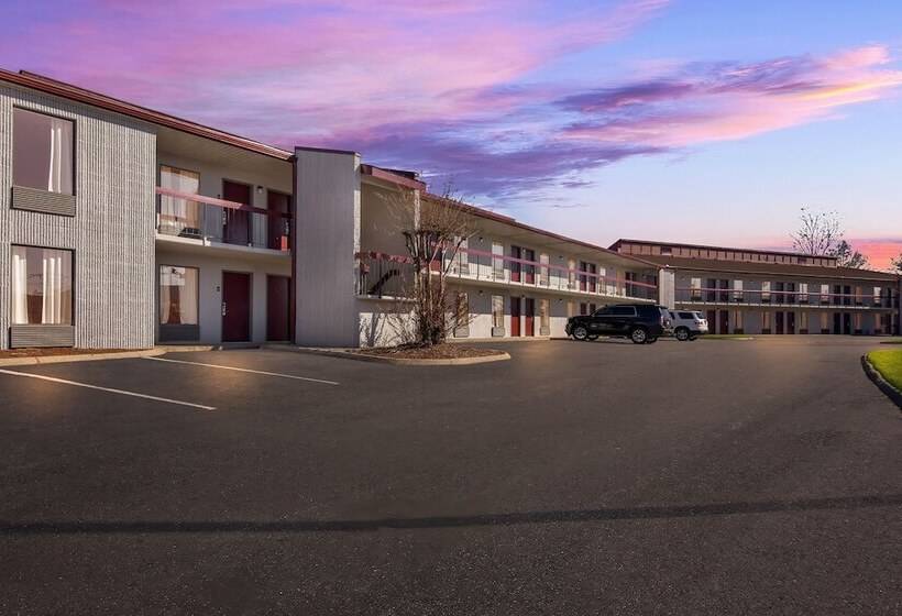 هتل Red Roof Inn & Suites Monroe, Nc