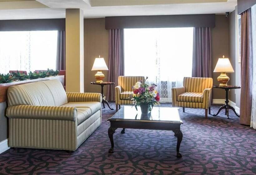 هتل Royal Palms Inn