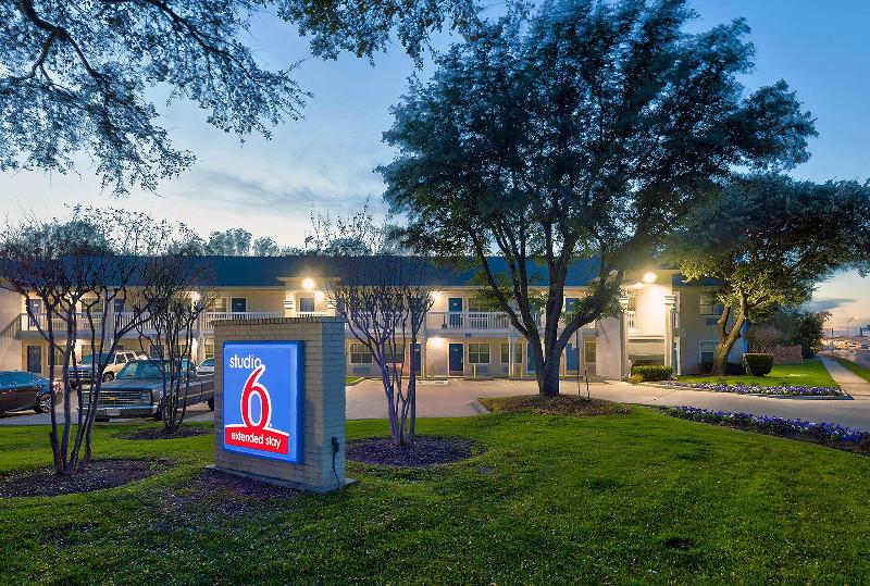 Отель Studio 6north Richland Hills, Tx  Fort Worth