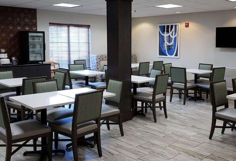 فندق Wingate By Wyndham Savannah I 95 North