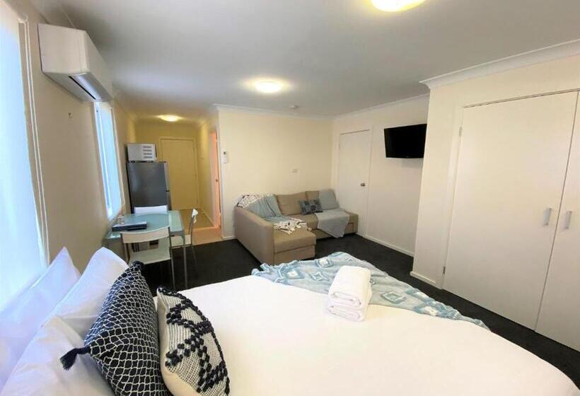 Poley Cow Studio   Lake & Mountain Views L Air Con L Parking