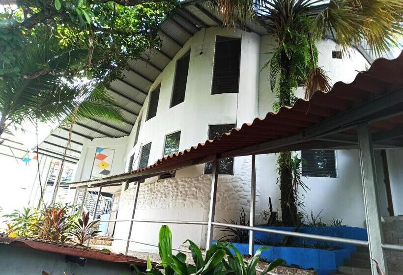 בית מלון כפרי Boca Brava Lodge