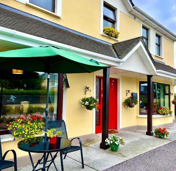 بنسيون Killaran House