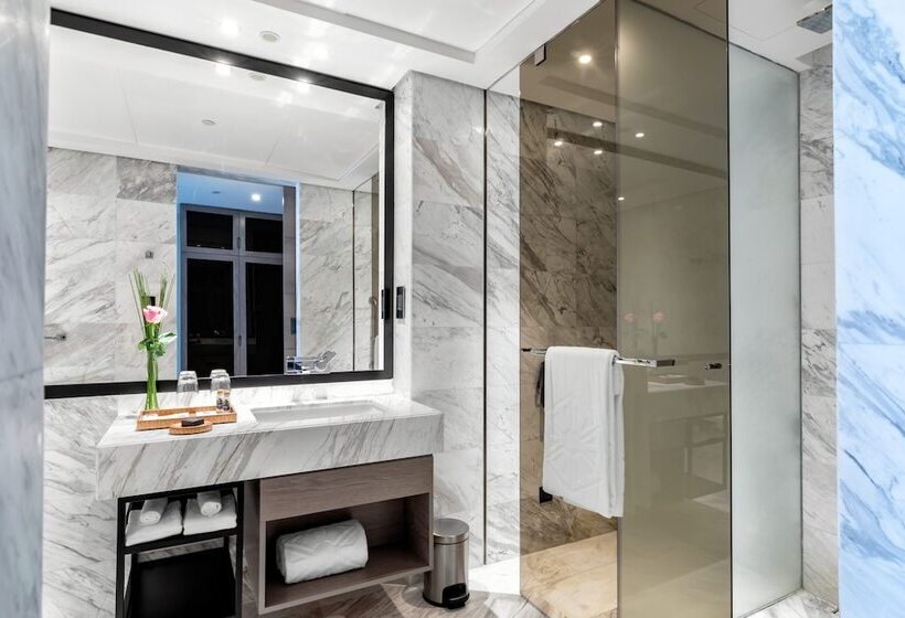 Fotos del hotel Taj Jumeirah Lakes Towers:  16