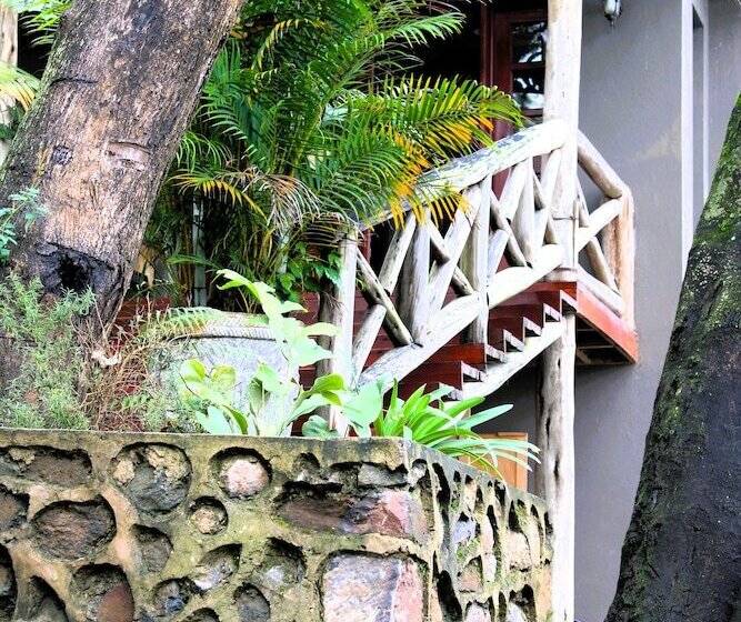 هتل Malkia Trees Lodge