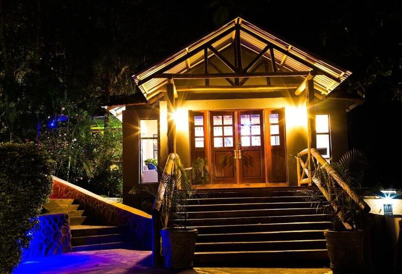 هتل Malkia Trees Lodge