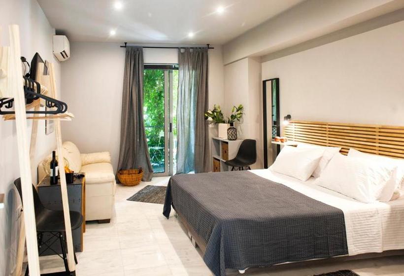 Caravel Voyage Suites By Livingspace