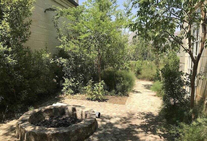 بنسيون Creek Lane Guest House
