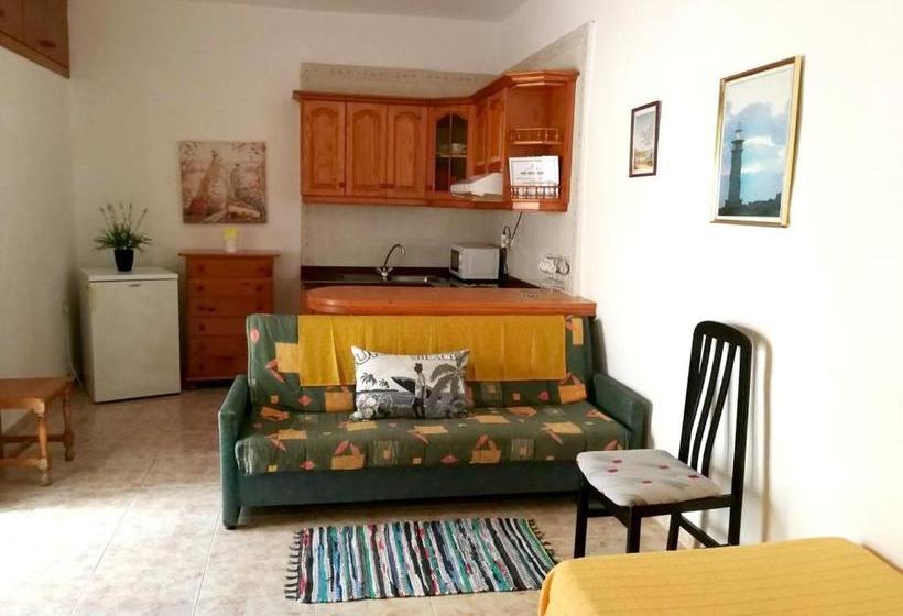 Studio With Terrace At Frontera 2 Km Away From The Beach