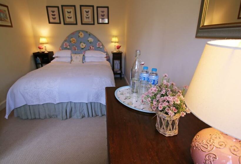 تختخواب و صبحانه Ivy Cottage