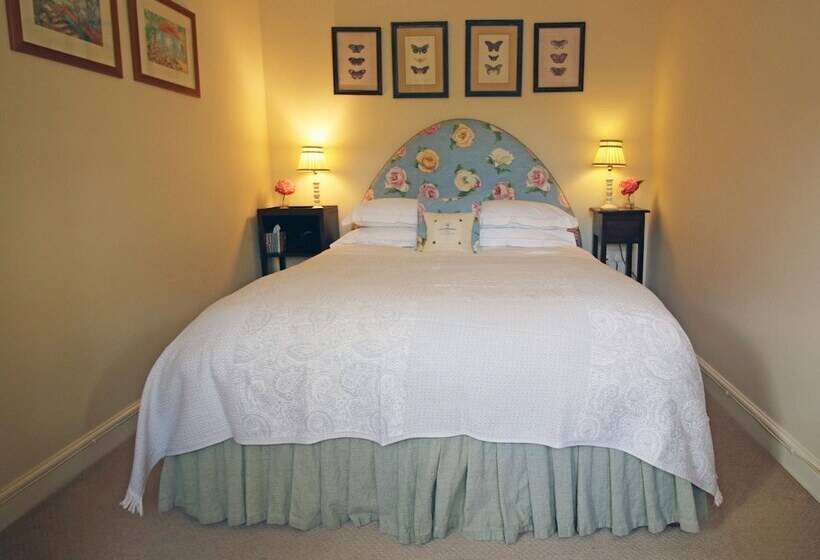 تختخواب و صبحانه Ivy Cottage