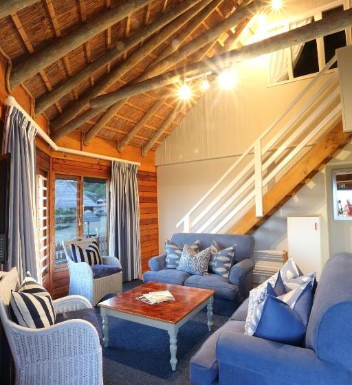 Brenton On Sea Cottages