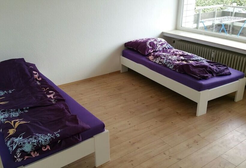 مسافرخانه Privatzimmer Eko 2