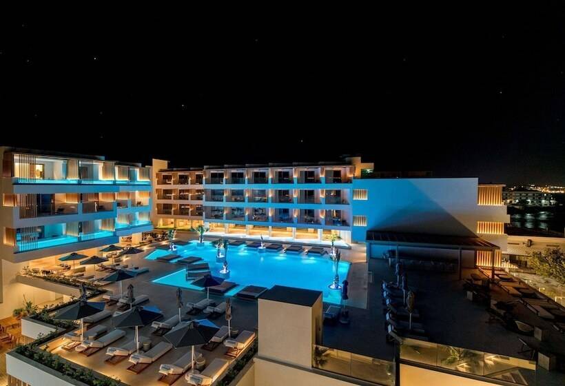 Hotel Akasha Beach  & Spa