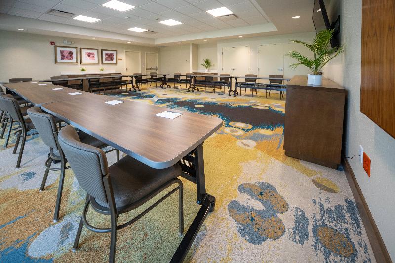 ホテル Staybridge Suites   Summerville, An Ihg