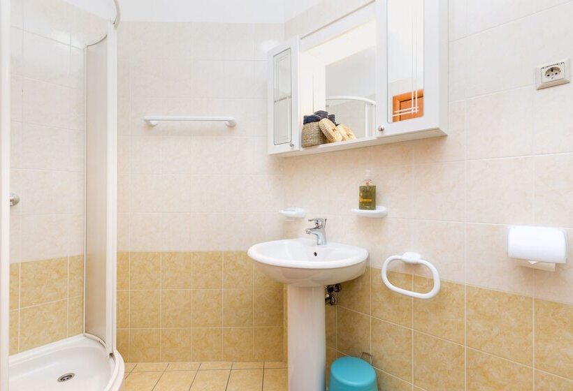 Main Street Apartments