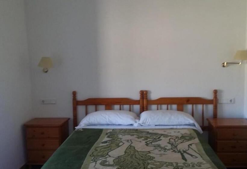 پانسیون Casa Malferit