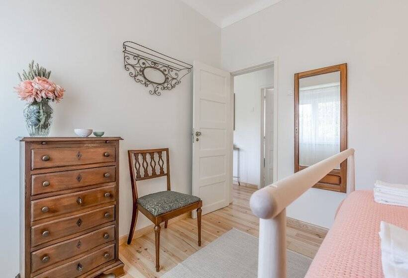 Sunny, Bright And Quiet Apartment, By Timecooler