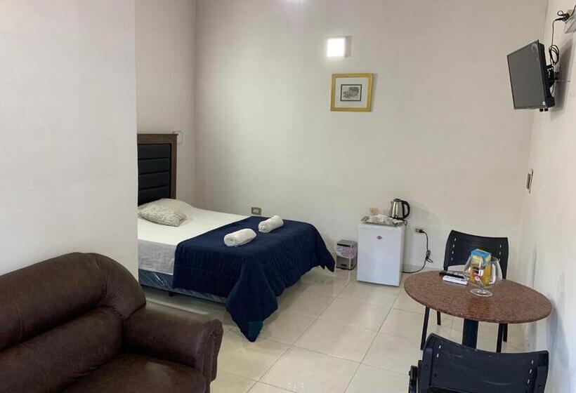 پانسیون Las Salinas Hostal