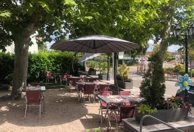فندق Hôtel & Restaurant Lepassplat