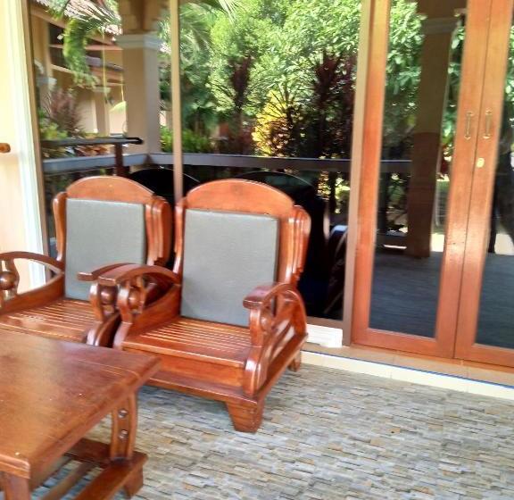استراحتگاه Happy Lagoon Bungalow