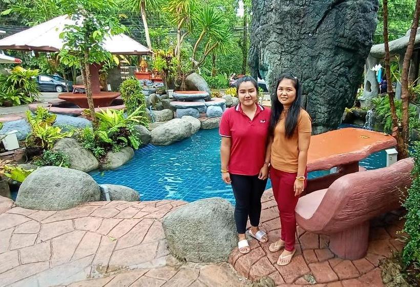 استراحتگاه Happy Lagoon Bungalow
