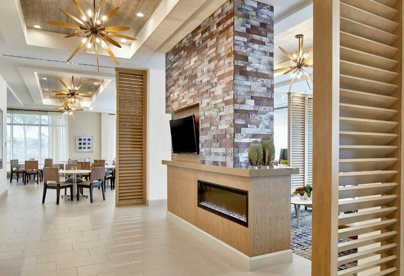 Отель Residence Inn St. Petersburg Tierra Verde