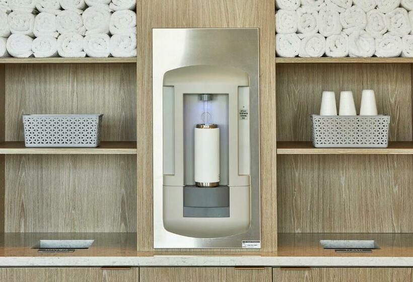 Отель Residence Inn St. Petersburg Tierra Verde