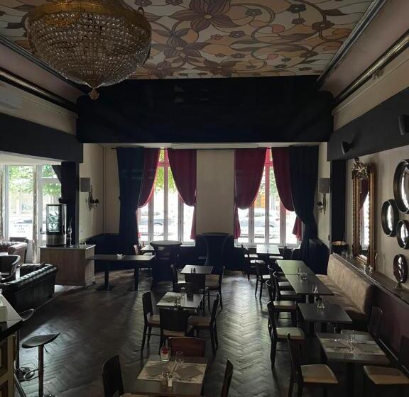 هتل Salon Boyer
