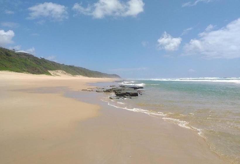 بنسيون Baia Do Ouro