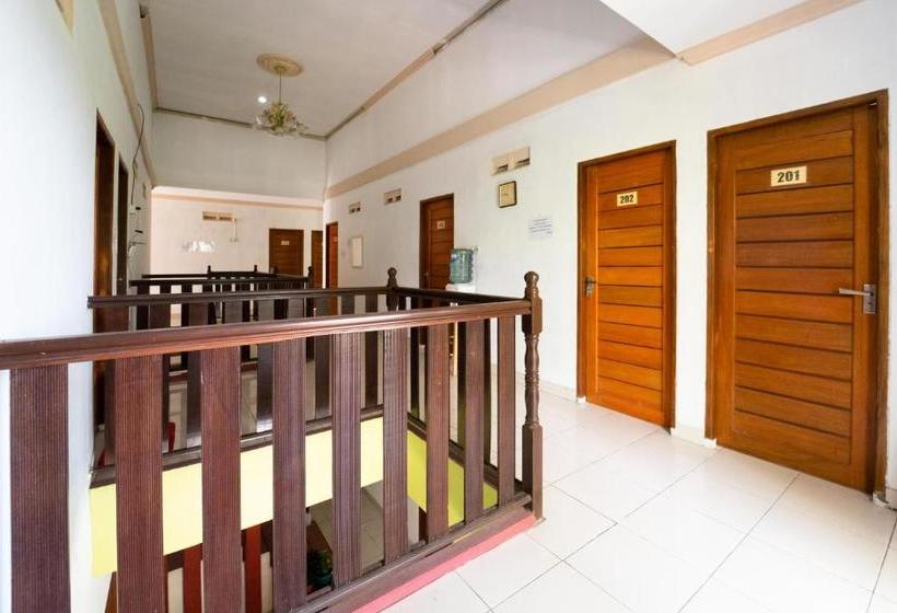 پانسیون Koolkost Syariah @ Mt Haryono Street Balikpapan