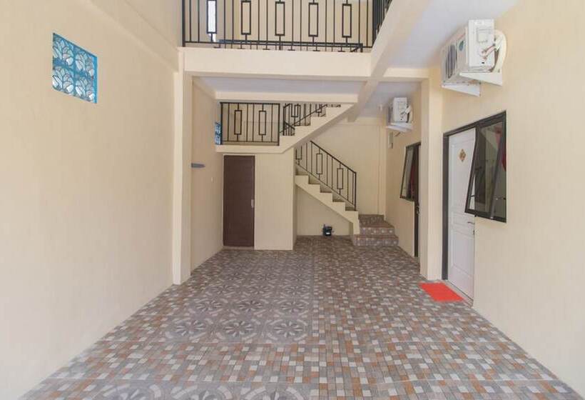 بنسيون Reddoorz Syariah Near Politeknik Negeri Madiun