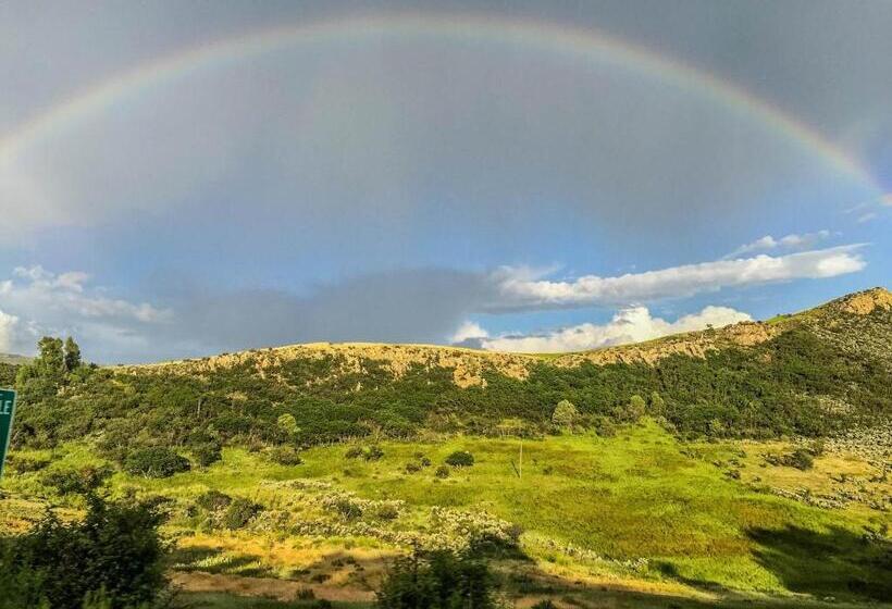فندق Arrowhead Mountain Lodge