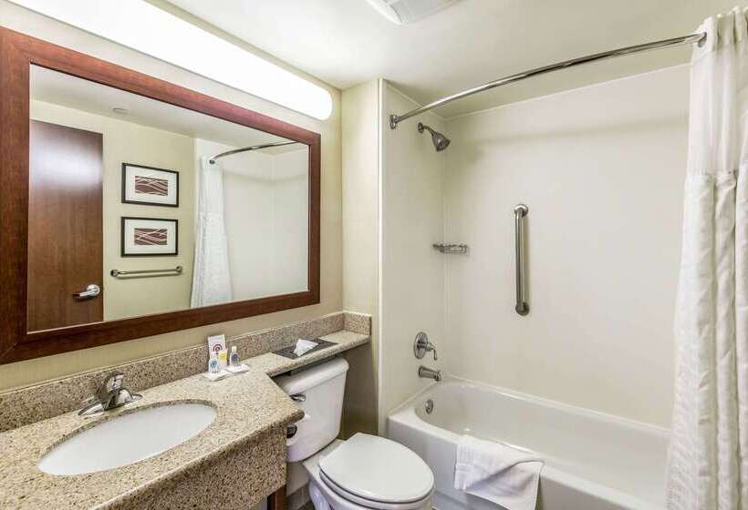 فندق Comfort Inn Medfordlong Island