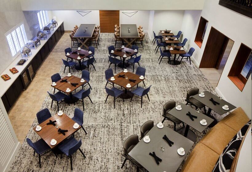 هتل Hilton Santa Cruz/scotts Valley