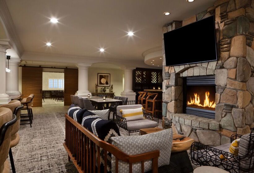 هتل Hilton Santa Cruz/scotts Valley