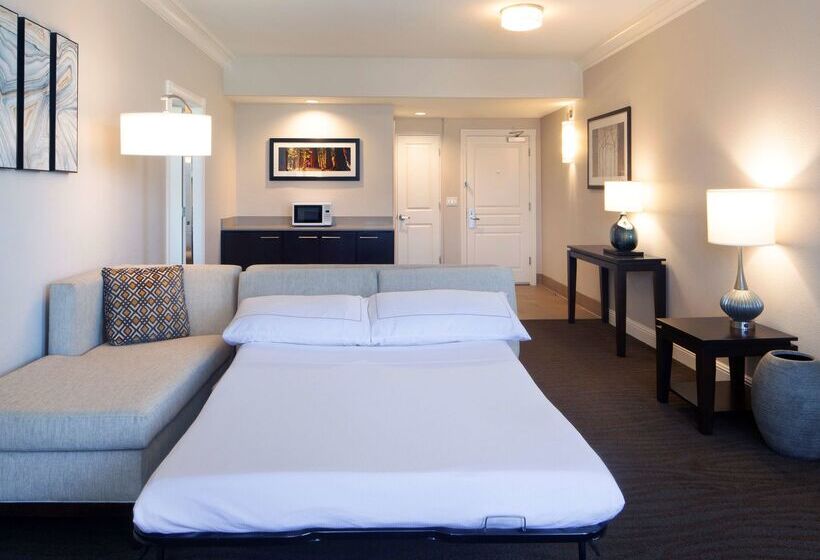 هتل Hilton Santa Cruz/scotts Valley