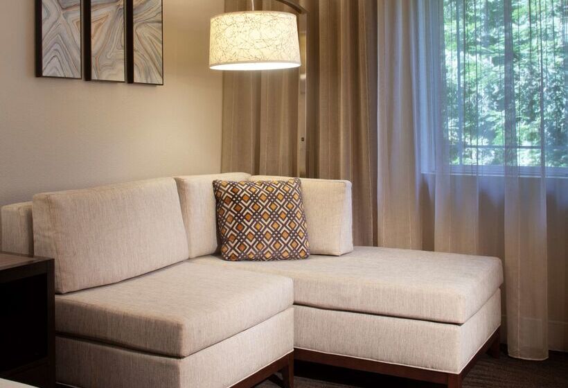 هتل Hilton Santa Cruz/scotts Valley