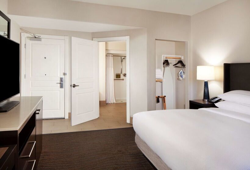 هتل Hilton Santa Cruz/scotts Valley
