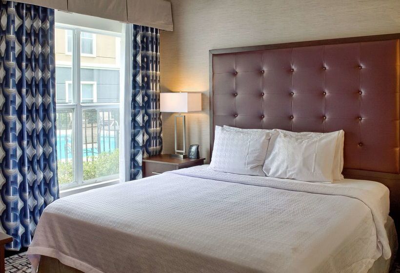 هتل Homewood Suites By Hilton Mobile Airport University Area