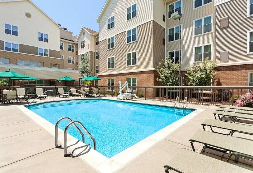 فندق Homewood Suites By Hilton Reading