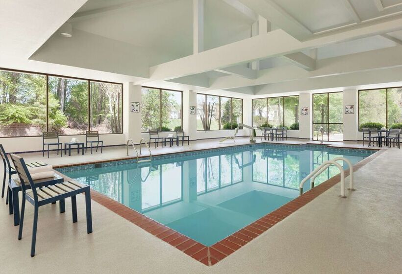 هتل Homewood Suites By Hilton Williamsburg