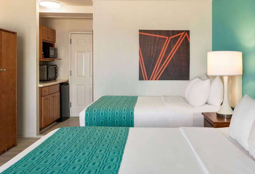 هتل Howard Johnson By Wyndham Ocean City Oceanfront