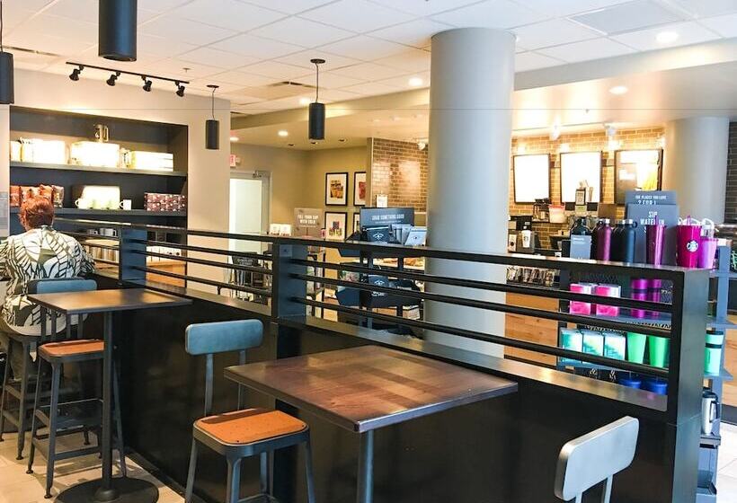 هتل Hyatt Regency Rochester