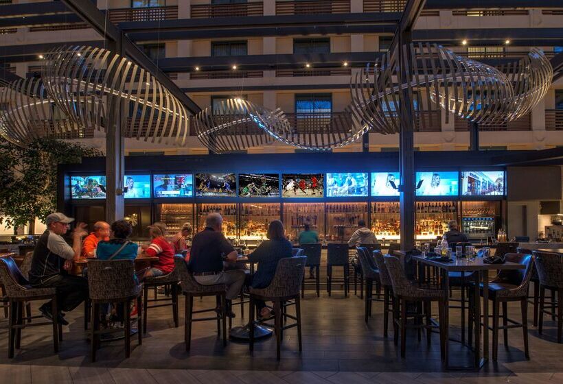 هتل Hyatt Regency San Francisco Airport