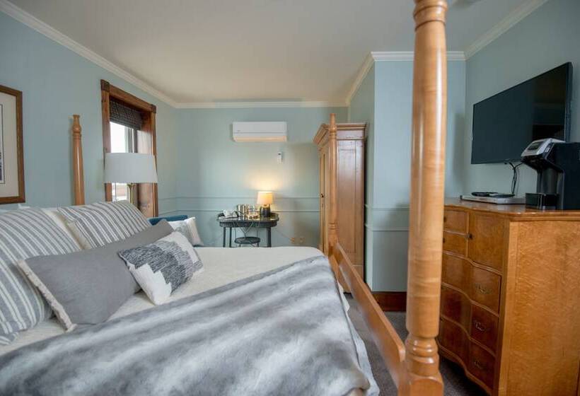 هتل Inn At Cedar Crossing
