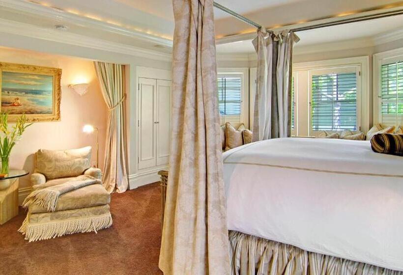 هتل Inn At Depot Hill