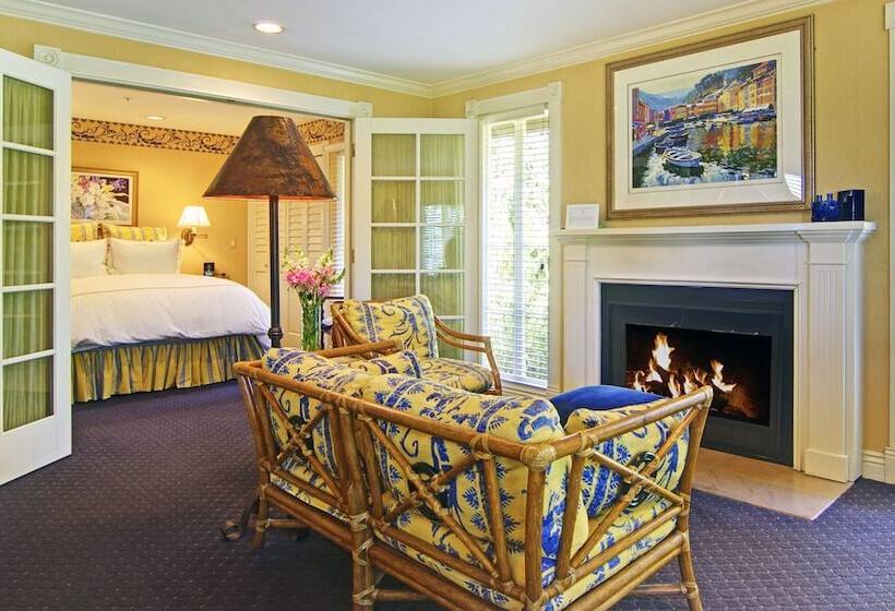 هتل Inn At Depot Hill